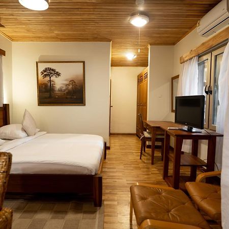 Esther'S Hotel Akra Zewnętrze zdjęcie