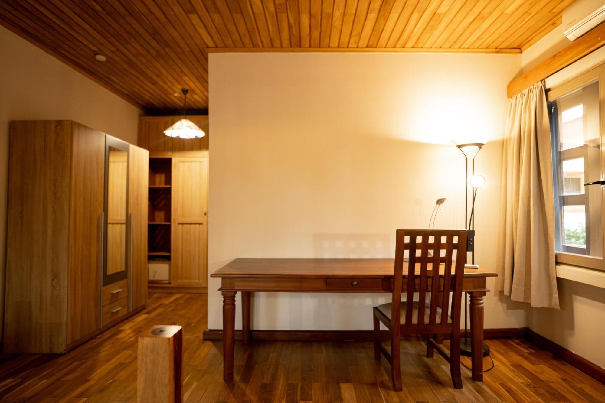 Esther'S Hotel Akra Zewnętrze zdjęcie