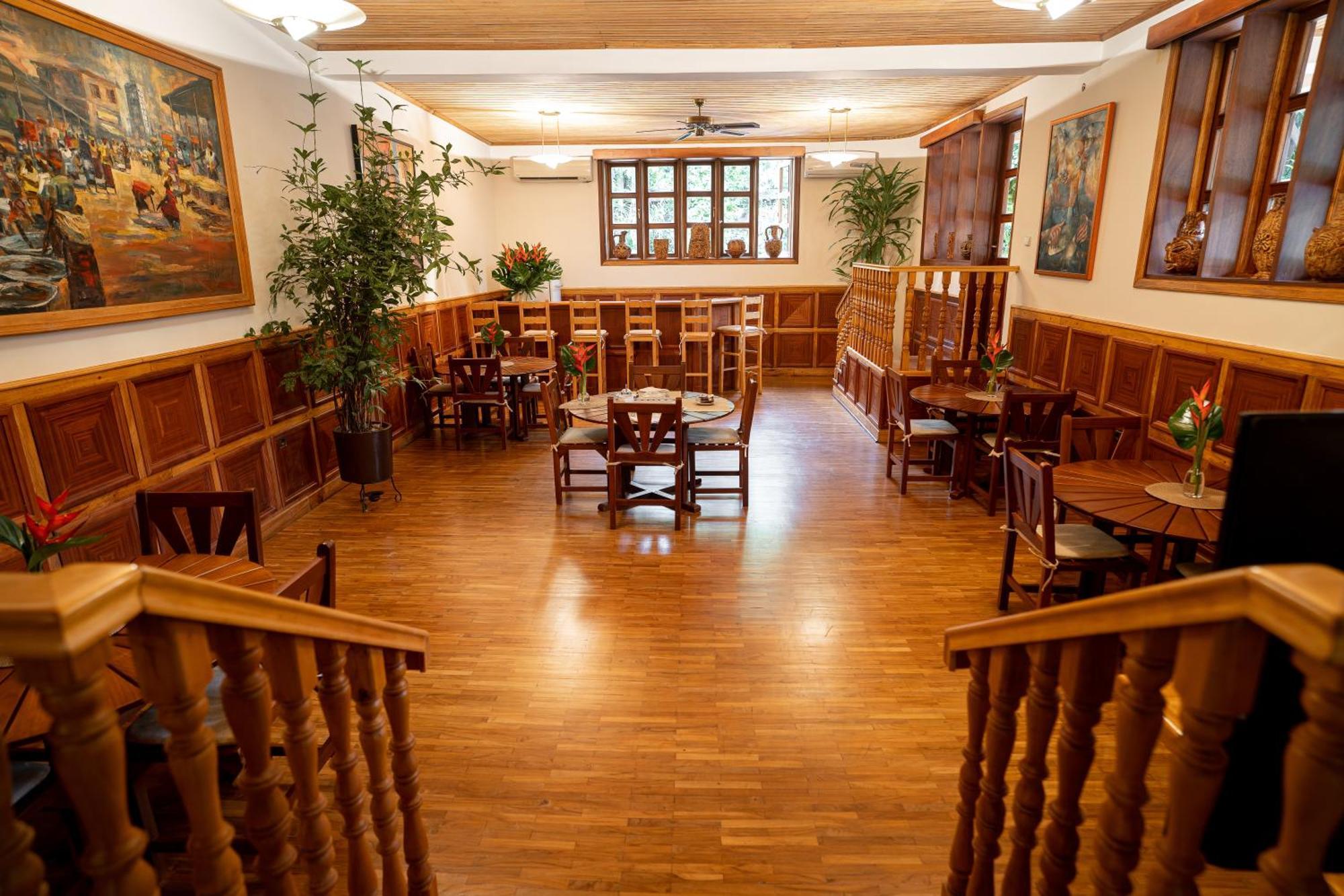 Esther'S Hotel Akra Zewnętrze zdjęcie