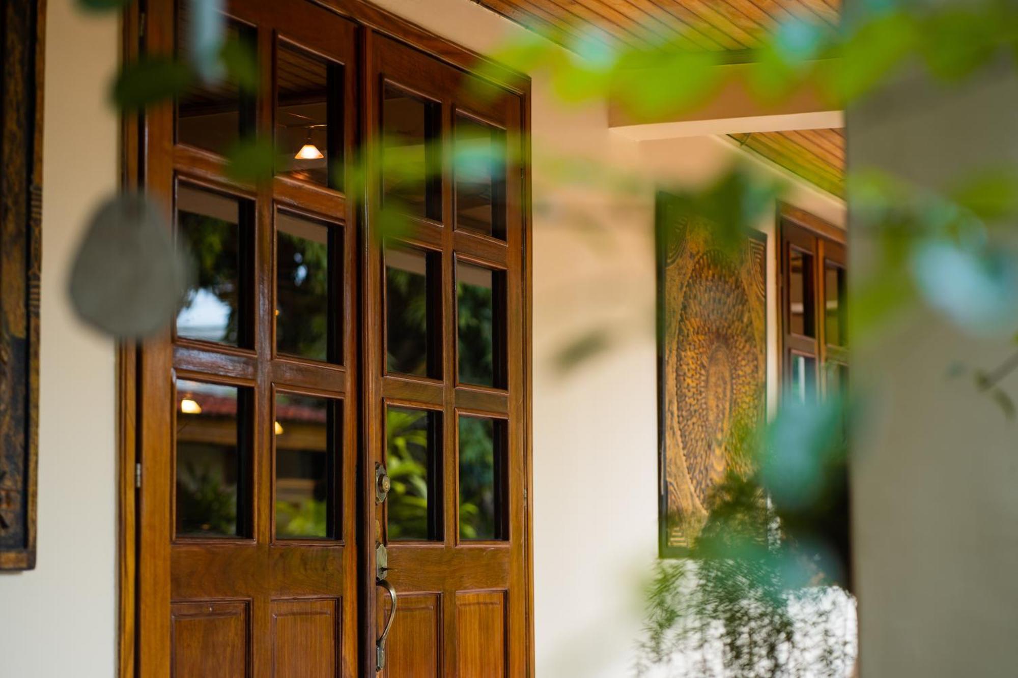 Esther'S Hotel Akra Zewnętrze zdjęcie