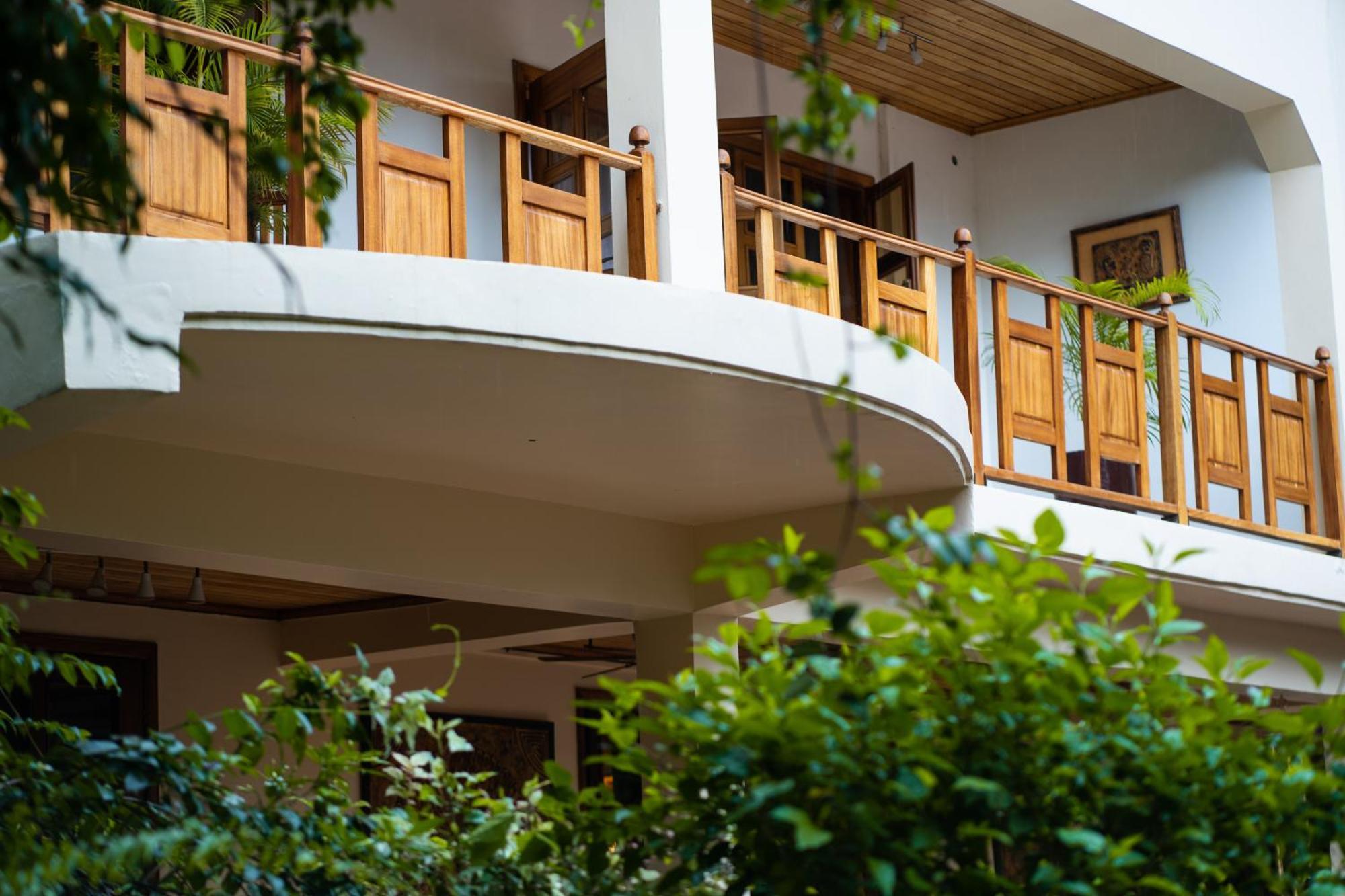 Esther'S Hotel Akra Zewnętrze zdjęcie