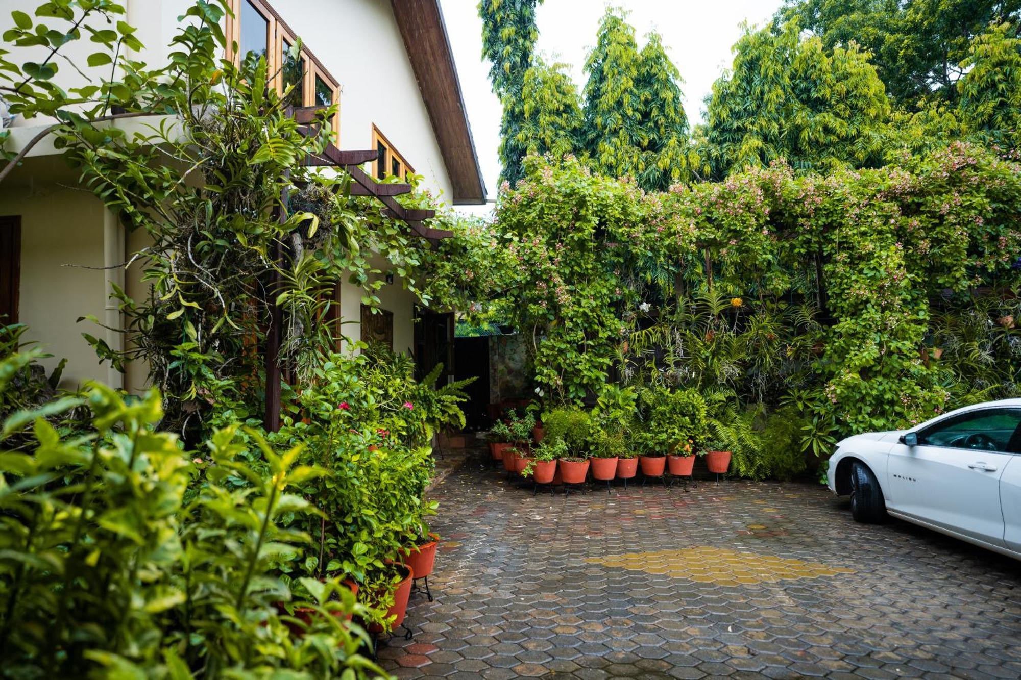 Esther'S Hotel Akra Zewnętrze zdjęcie